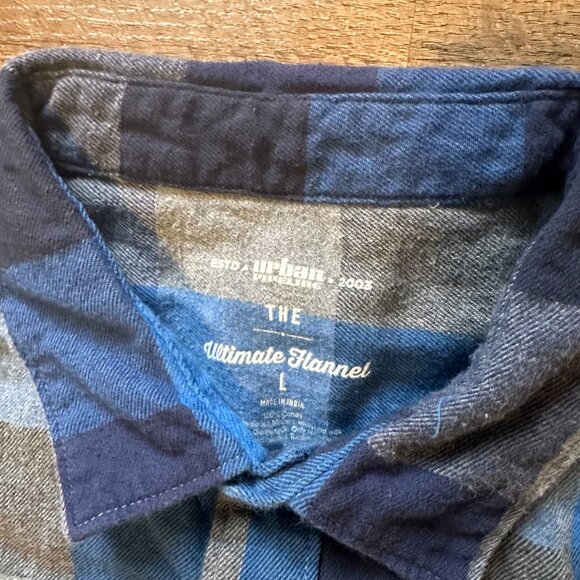 Urban Pipeline Casual Button Down Mens Large Blue Plaid Skater Flannel Shirt - Picture 2 of 7